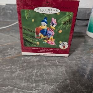 Hallmark Keepsake Ornament - Donald and Daisy at Lovers' Lodge
